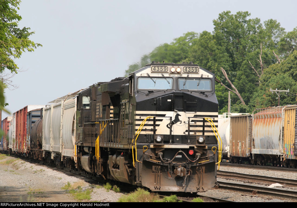 NS 4359 & 1825 lead train P80 up the yard lead